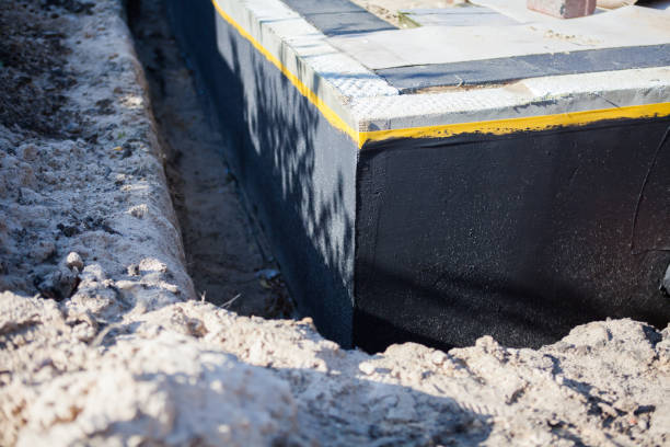 Professional Crawl Space Encapsulation technician working in Farmingville, NY